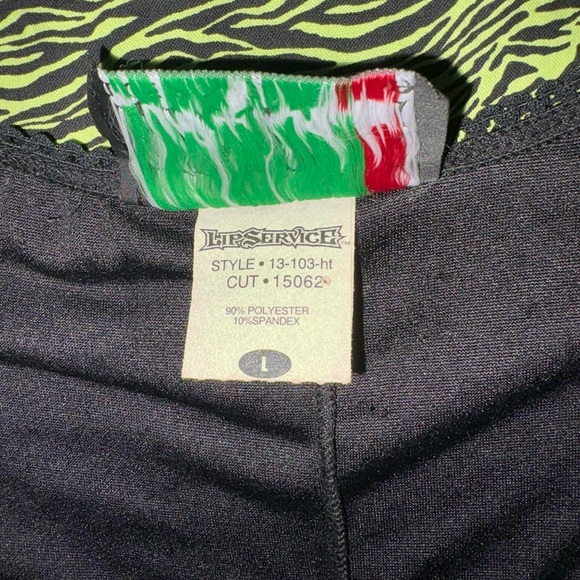 Lip Service Black Goth Top - Picture 4 of 6